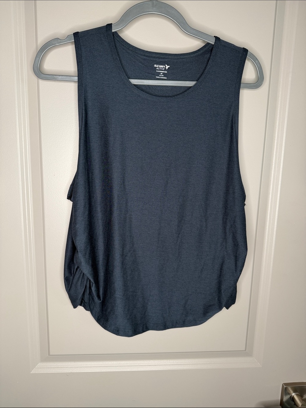 Old Navy Navy Blue Sleeveless Muscle Tank
